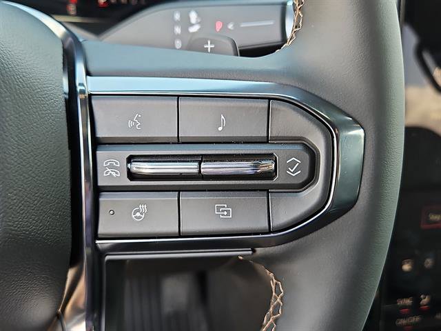 New 2026 GMC Acadia AT4 w/ LPO, Floor Liner Package image 18