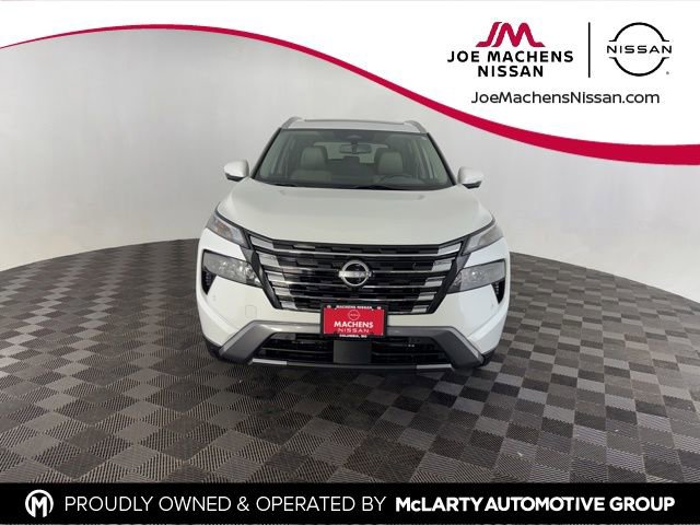 Used 2024 Nissan Rogue SL w/ SL Premium Package image 2