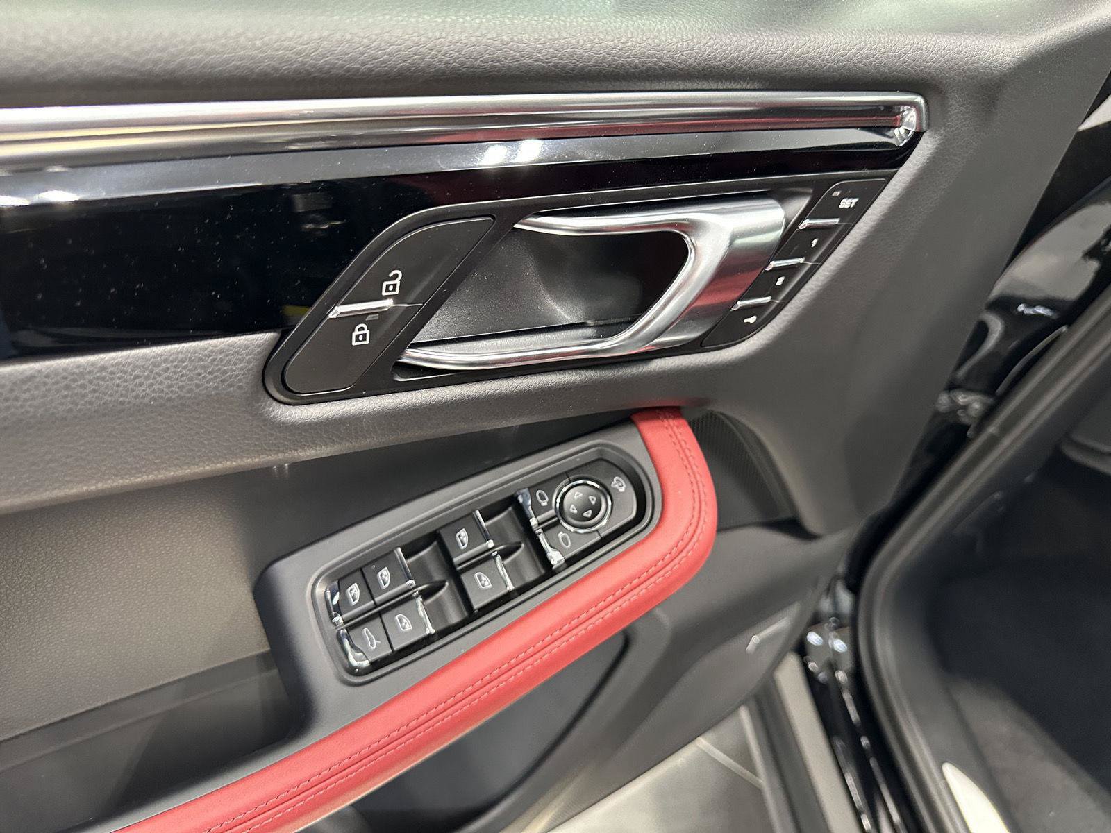 New 2026 Porsche Macan S AWD/4WD image 16