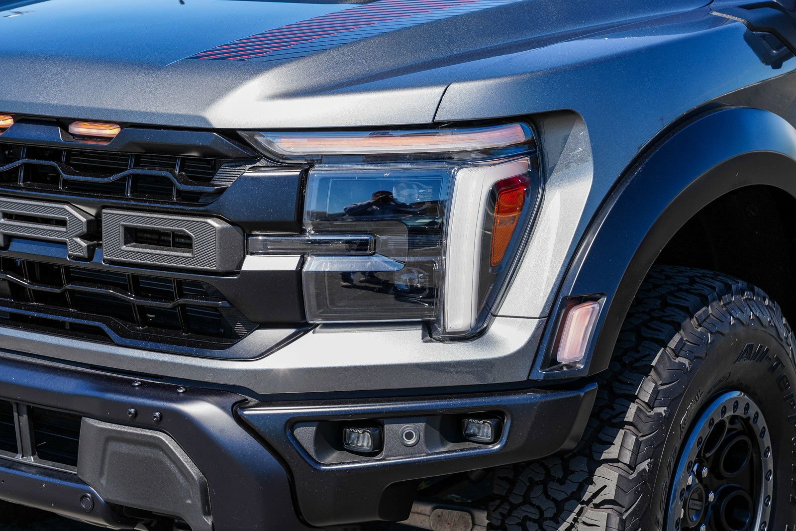 Used 2025 Ford F150 Raptor AWD/4WD image 8