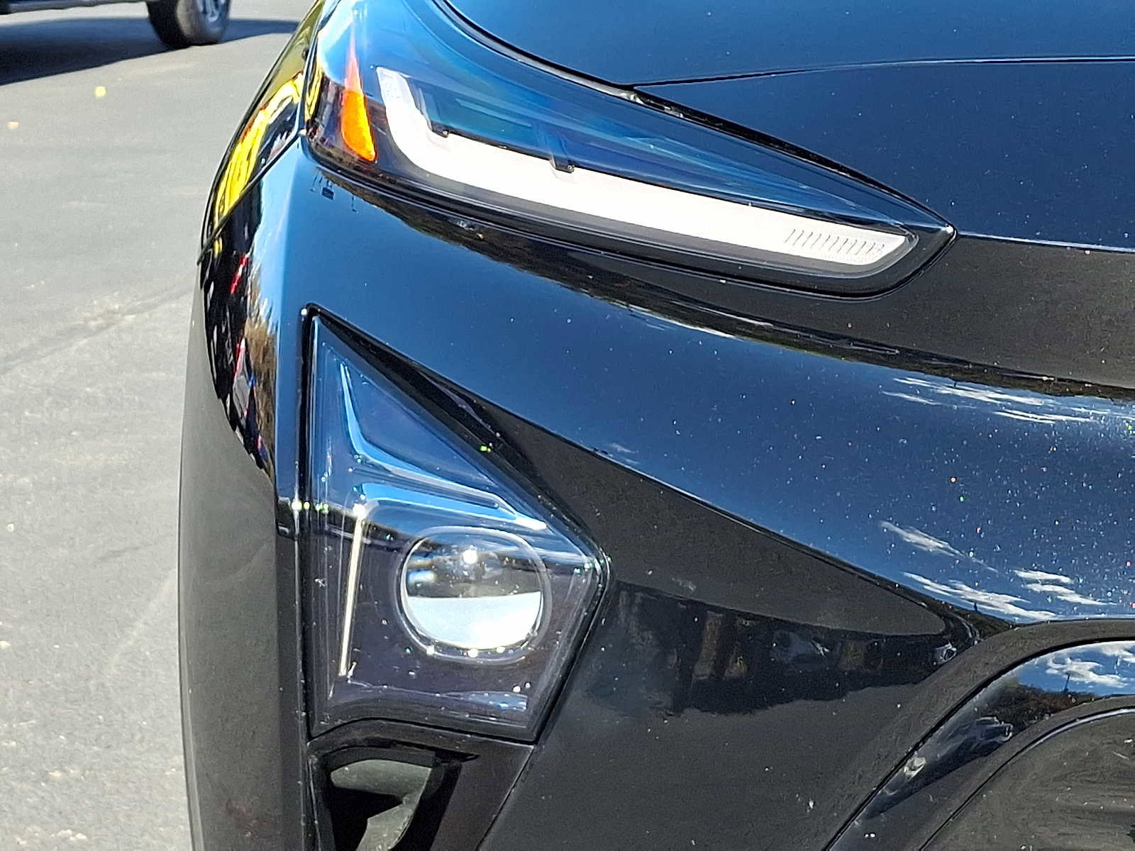 Used 2023 Chevrolet Bolt EUV Premier w/ Sun & Sound Package image 10