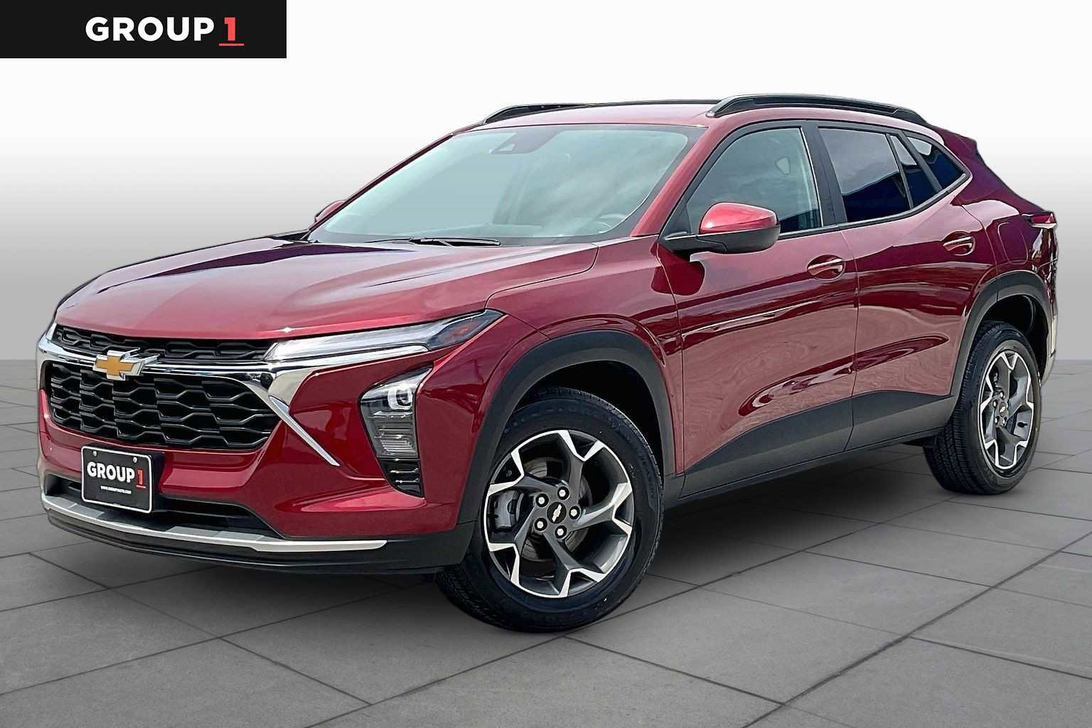 Used 2024 Chevrolet Trax LT FWD image 1