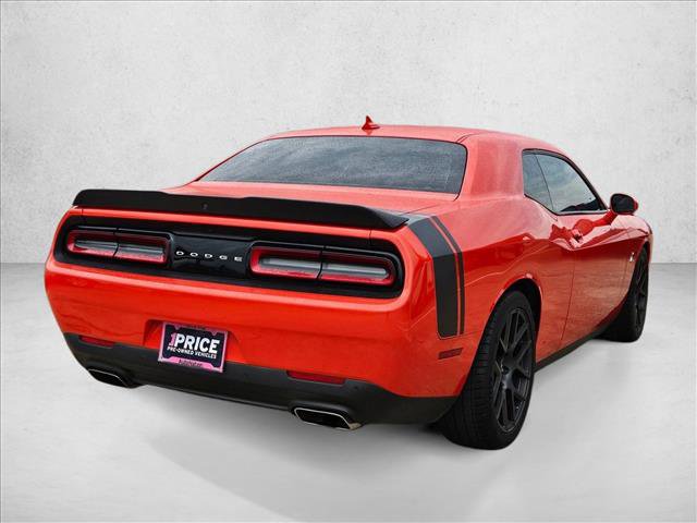 Used 2016 Dodge Challenger R/T Scat Pack w/ Leather Interior Group RWD image 5