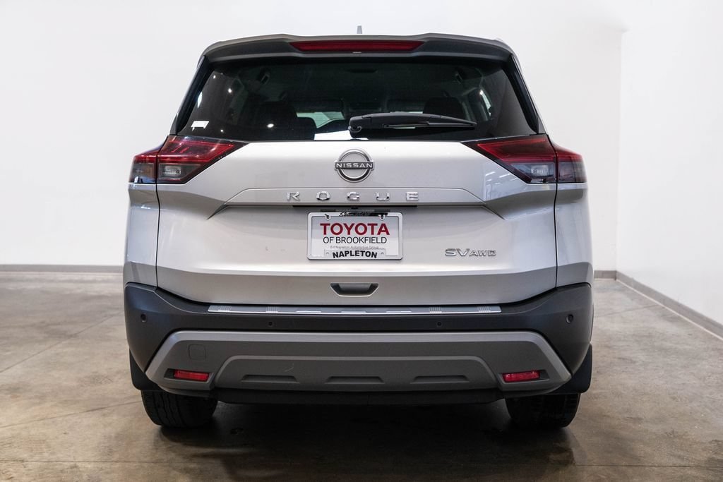Used 2023 Nissan Rogue SV AWD/4WD image 8