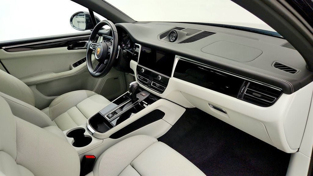 Used 2024 Porsche Macan GTS w/ Premium Plus Package AWD/4WD image 24