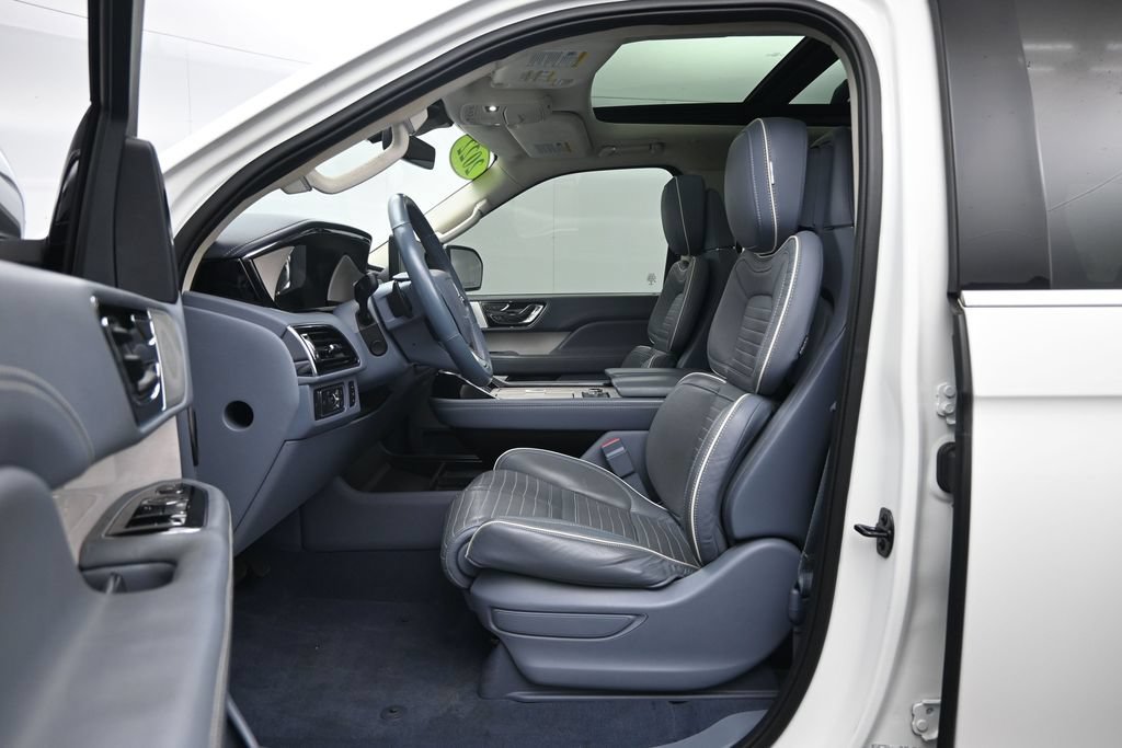 Used 2022 Lincoln Navigator Black Label AWD/4WD image 24