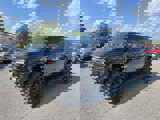Used 2024 GMC Hummer EV 2X w/ LPO, Illumination Package video 1