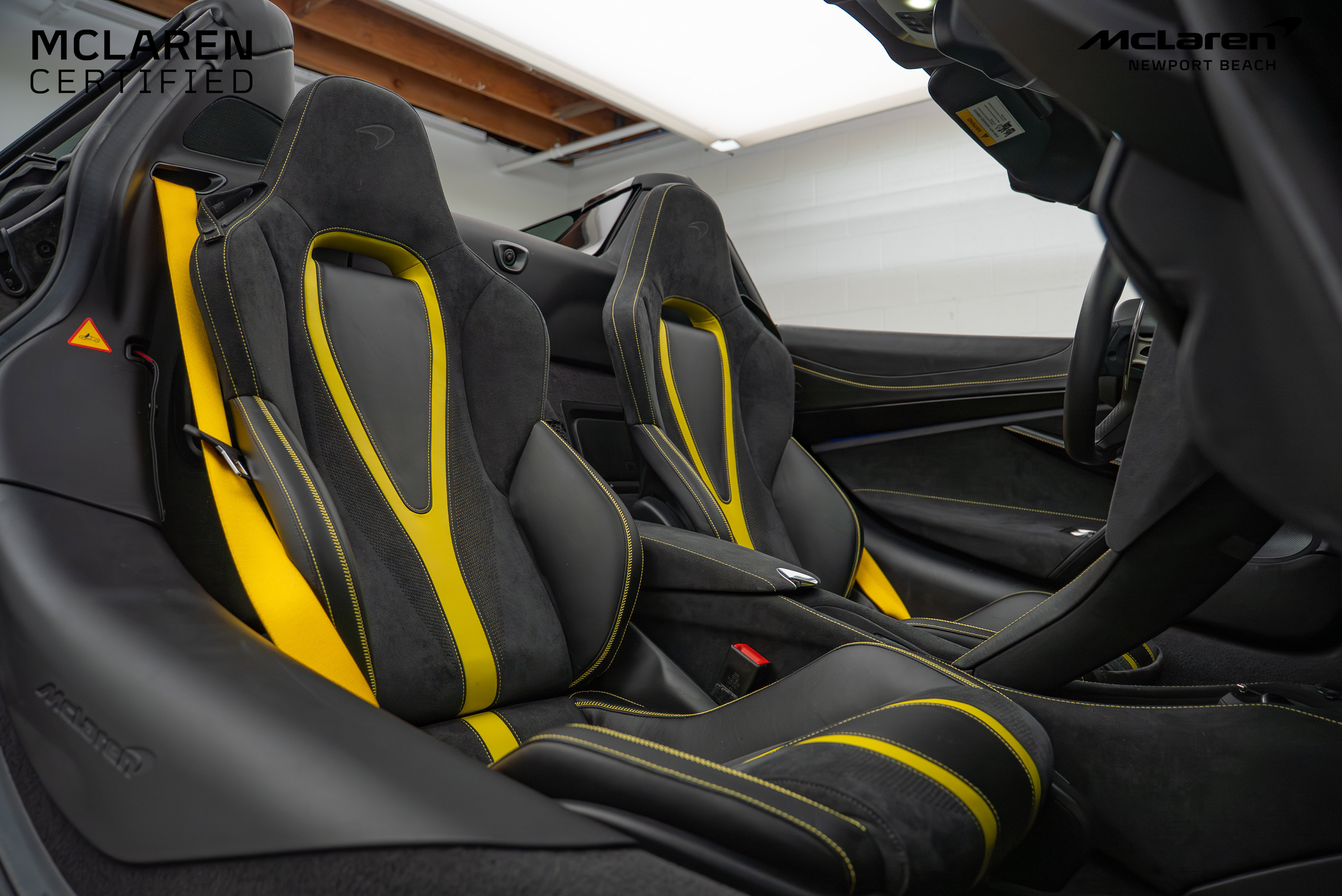 Used 2023 McLaren 720S Spider image 26