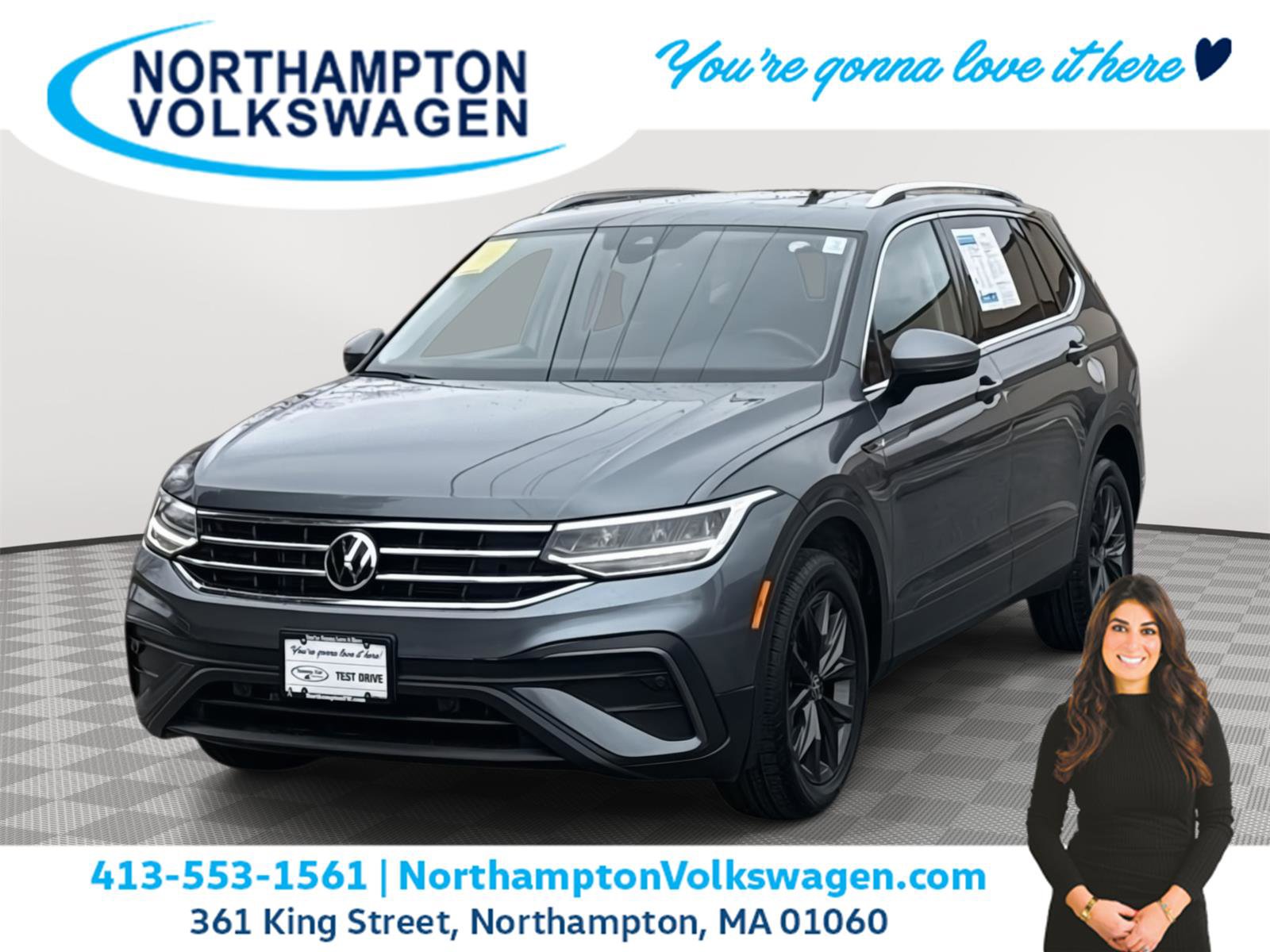 Used 2022 Volkswagen Tiguan SE w/ Panoramic Sunroof Package image 1