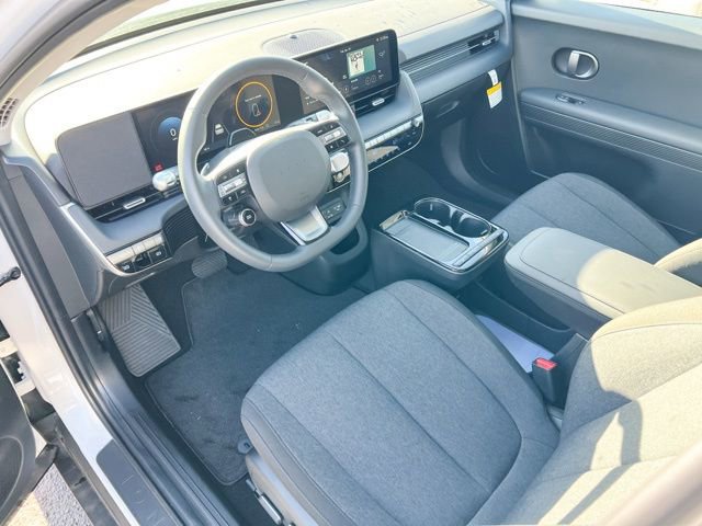 New 2025 Hyundai Ioniq 5 SE image 16