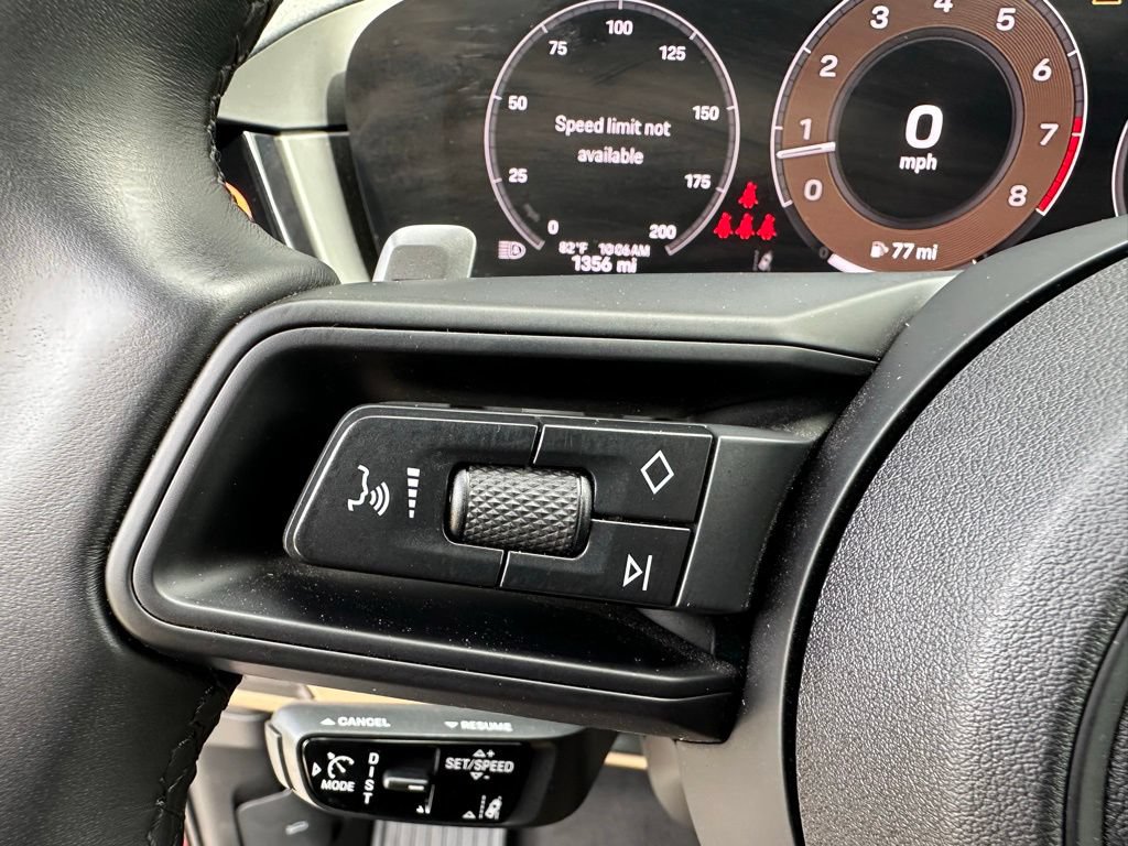 Certified 2025 Porsche Cayenne S AWD/4WD image 28