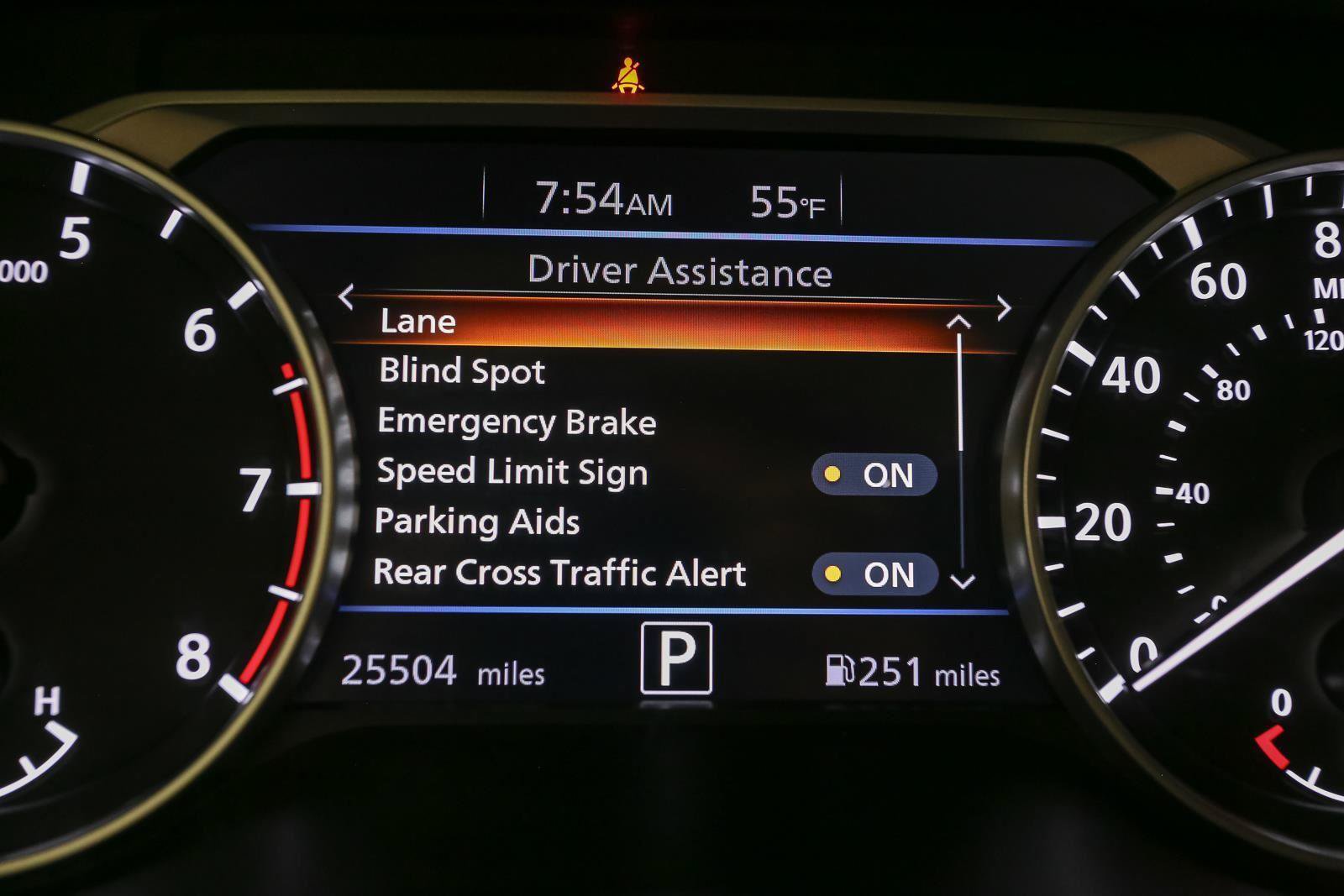 Used 2020 Nissan Sentra SR w/ Premium Package FWD image 36