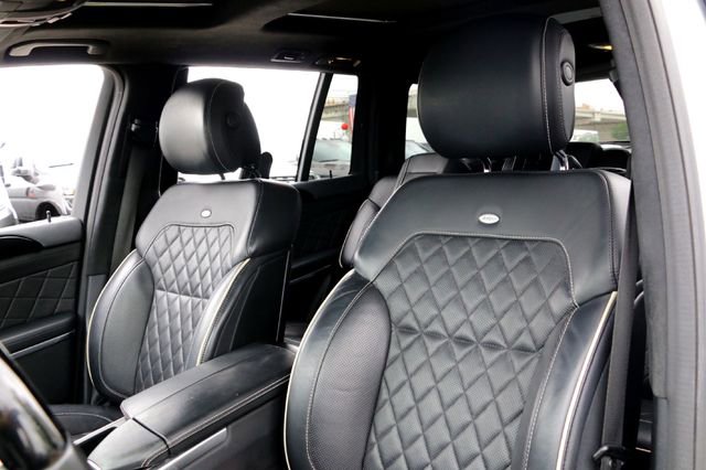 Used 2013 Mercedes-Benz GL 550 4MATIC image 11