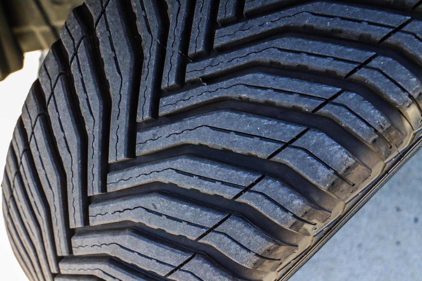 Used 2017 Toyota RAV4 LE w/ All Weather Liner Package image 18