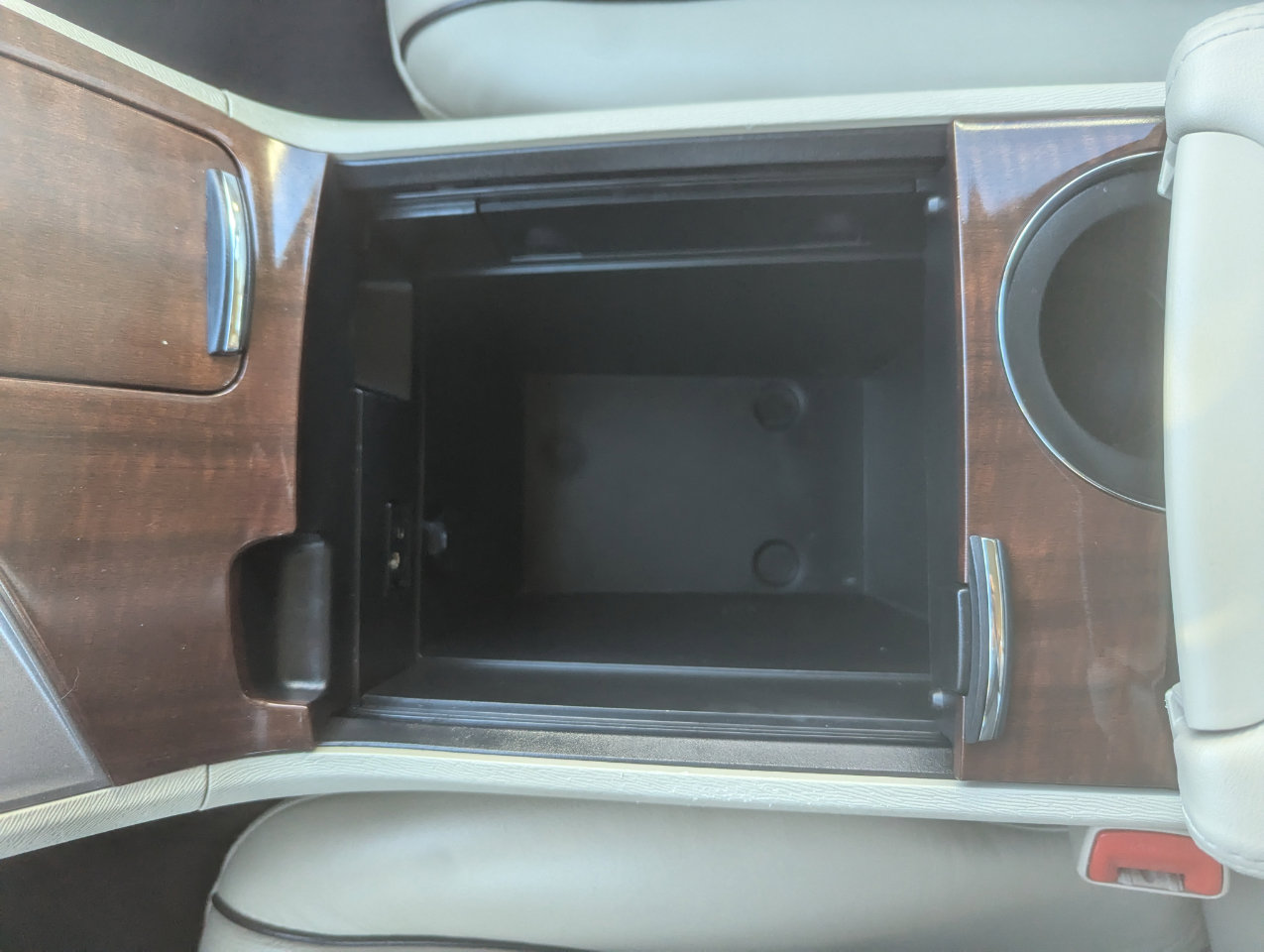 Used 2012 Toyota Venza XLE image 28