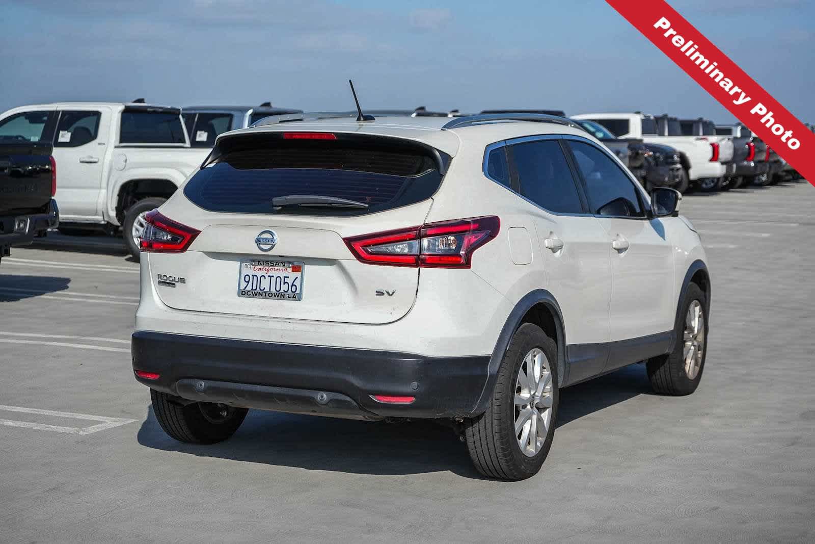 Used 2022 Nissan Rogue Sport SV w/ Technology Package FWD image 6