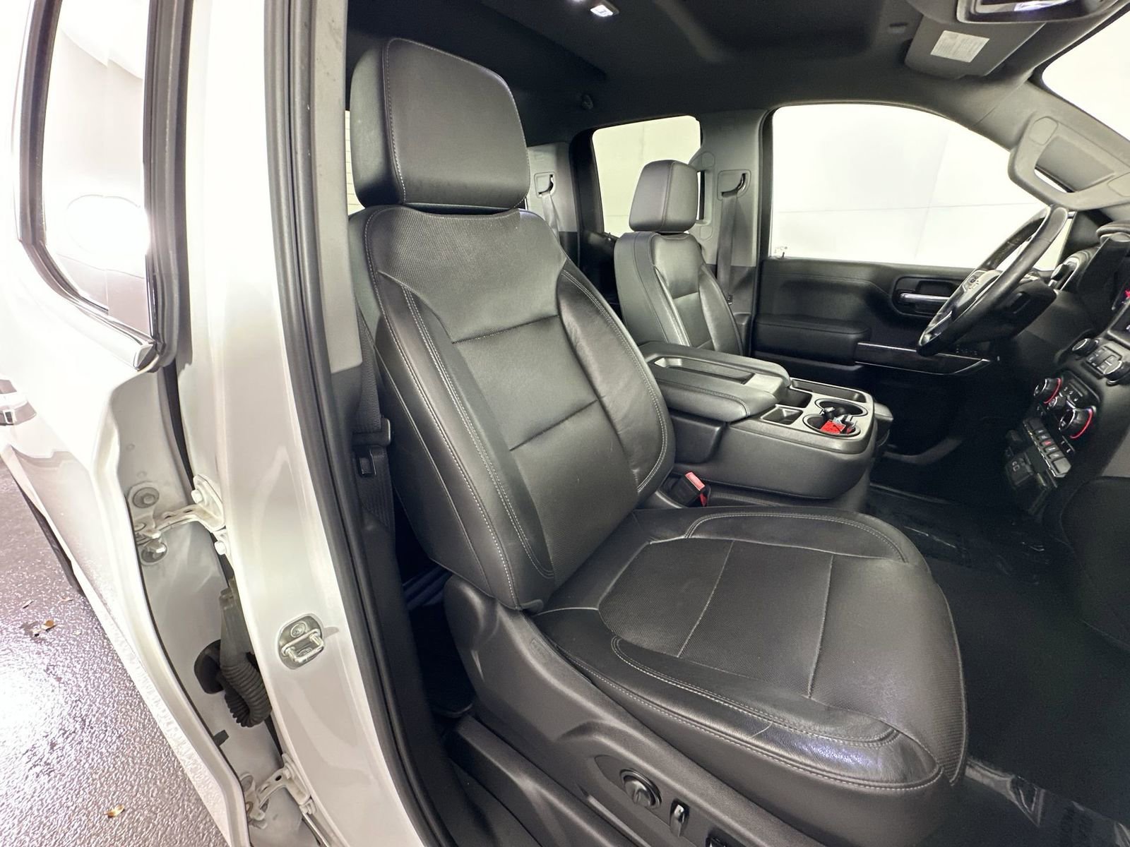 Used 2020 Chevrolet Silverado 1500 LTZ image 31