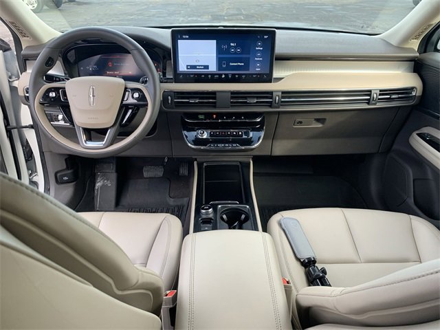 Used 2024 Lincoln Corsair AWD image 21