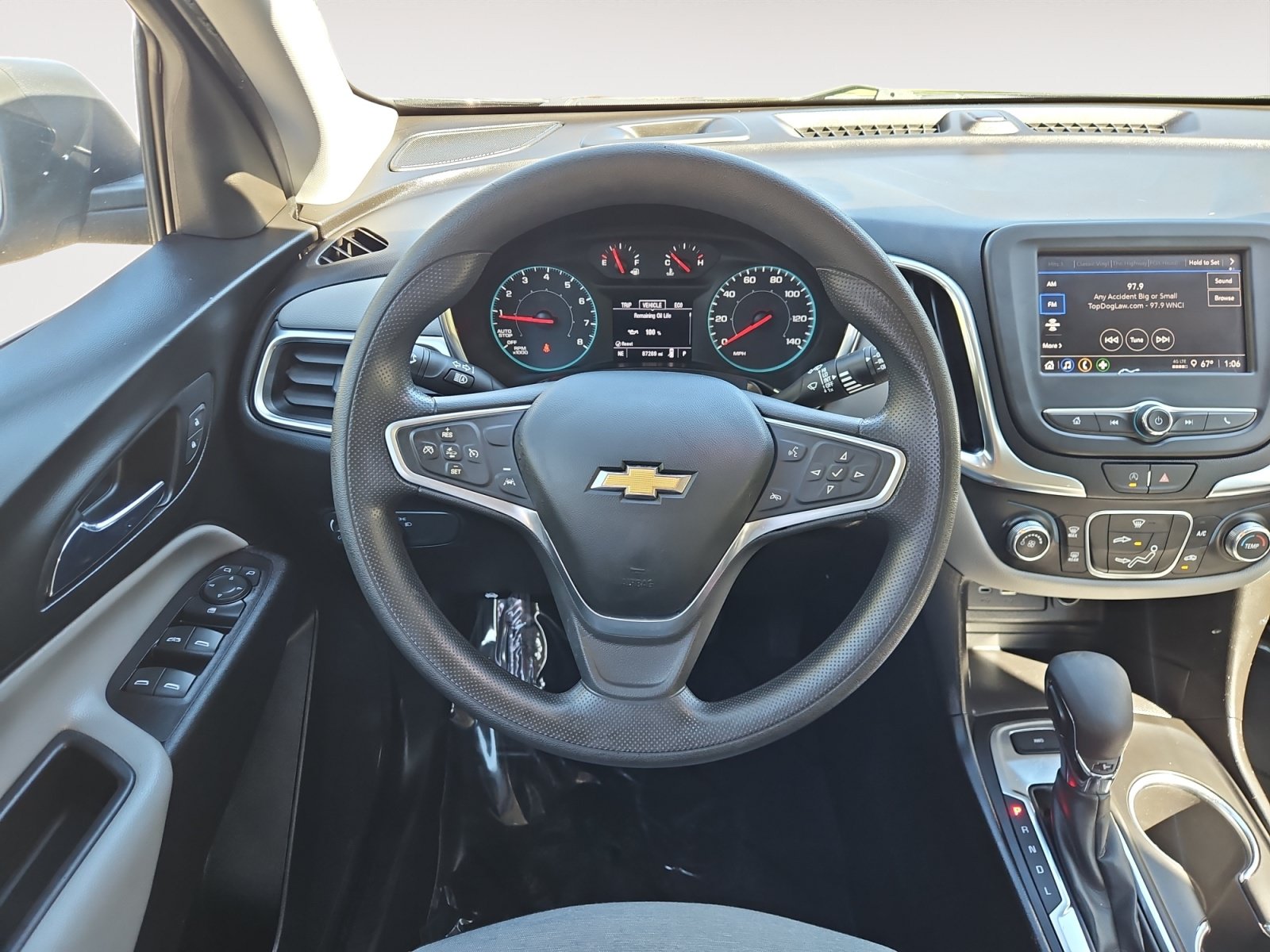 Used 2022 Chevrolet Equinox LS AWD/4WD image 12