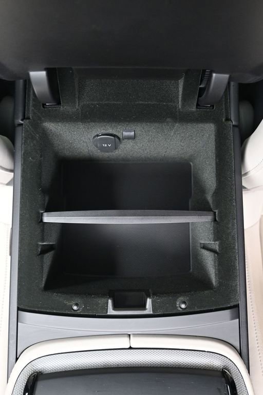 Used 2024 Porsche Panamera 4 image 25