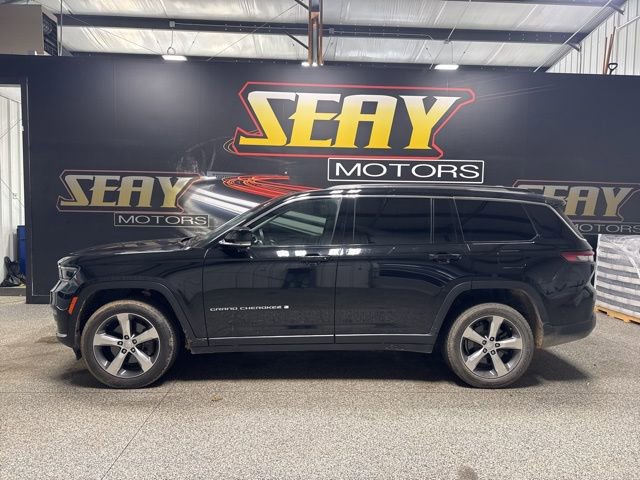 Used 2022 Jeep Grand Cherokee L Limited image 2