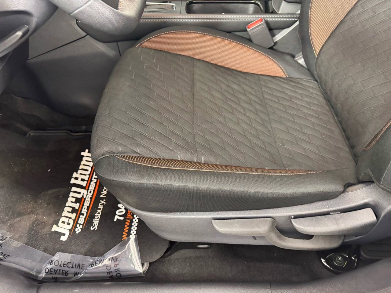 Used 2024 Nissan Kicks SR image 11