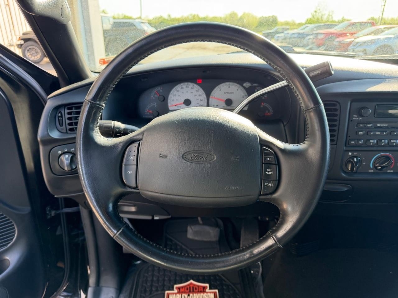 Used 2000 Ford F150 Harley-Davidson RWD image 11