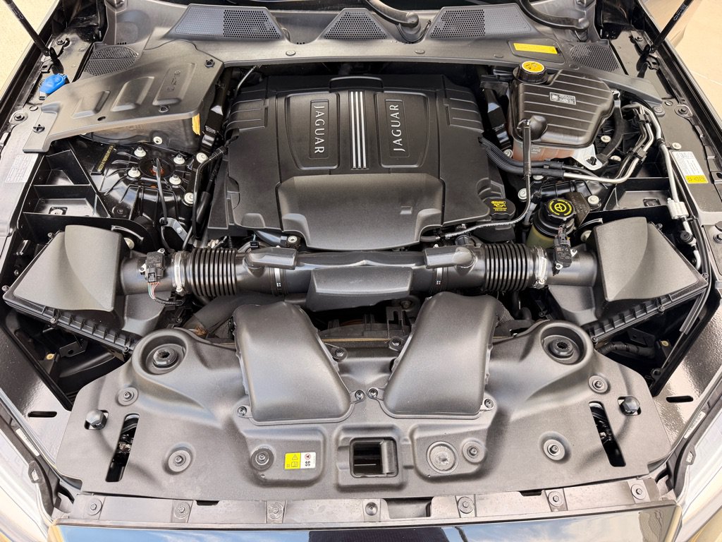 Used 2011 Jaguar XJ L RWD image 22