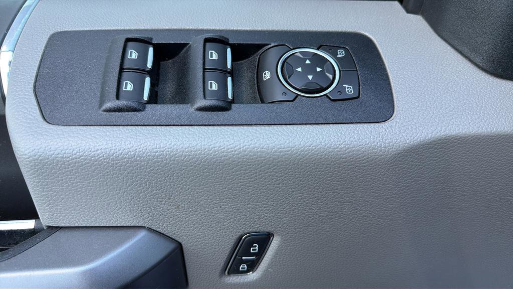 Used 2019 Ford F150 XLT w/ Equipment Group 302A Luxury image 18