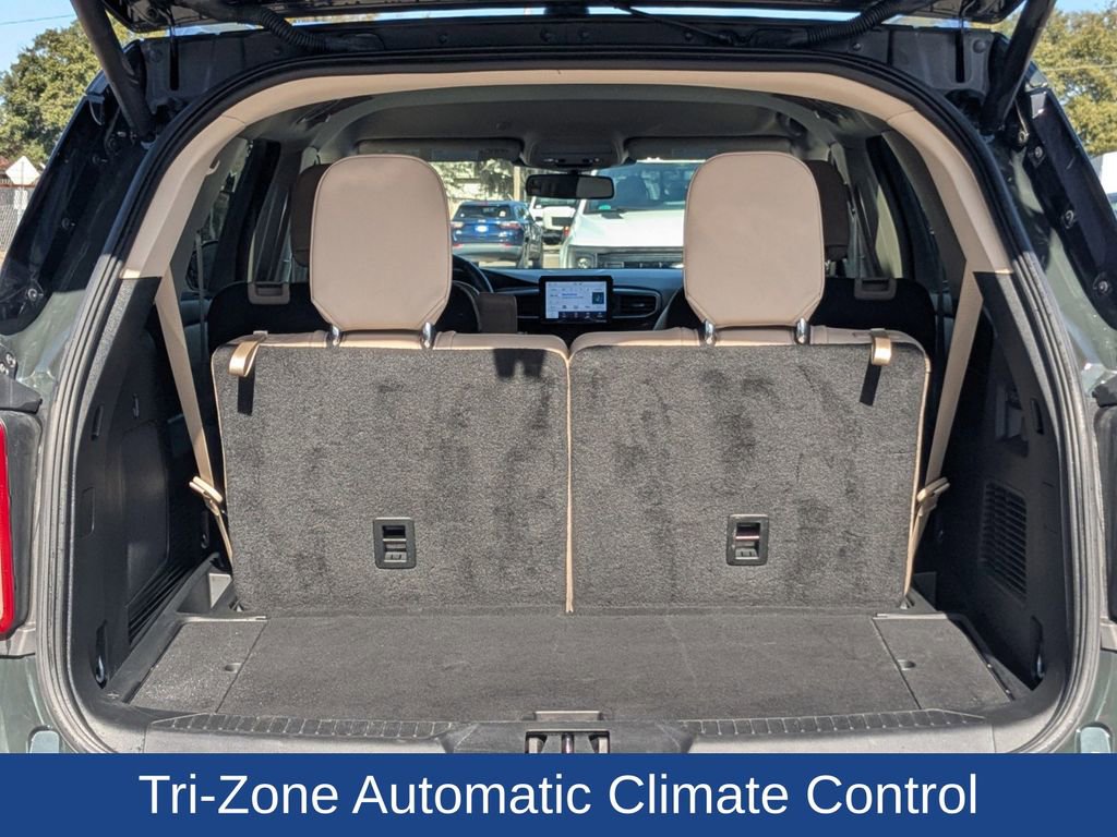 Used 2023 Ford Explorer Limited w/ Equipment Group 301A image 13