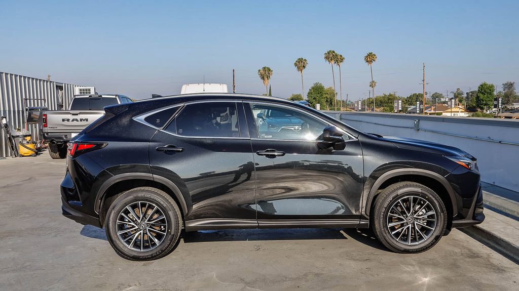 Used 2022 Lexus NX 350h AWD image 12