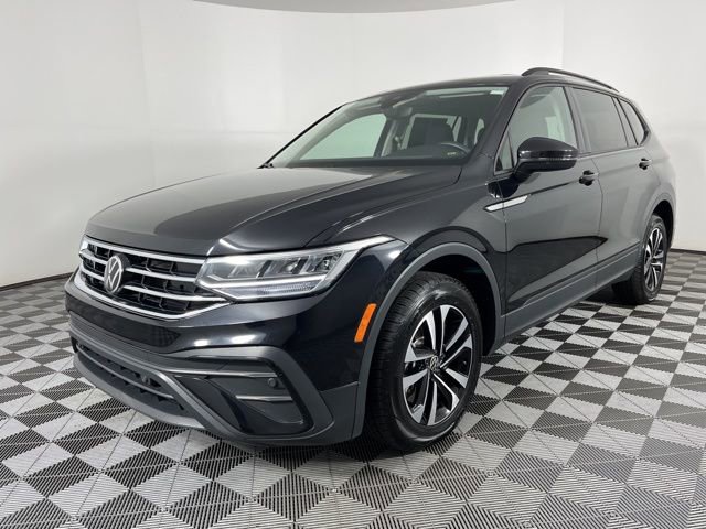 Used 2024 Volkswagen Tiguan S image 5