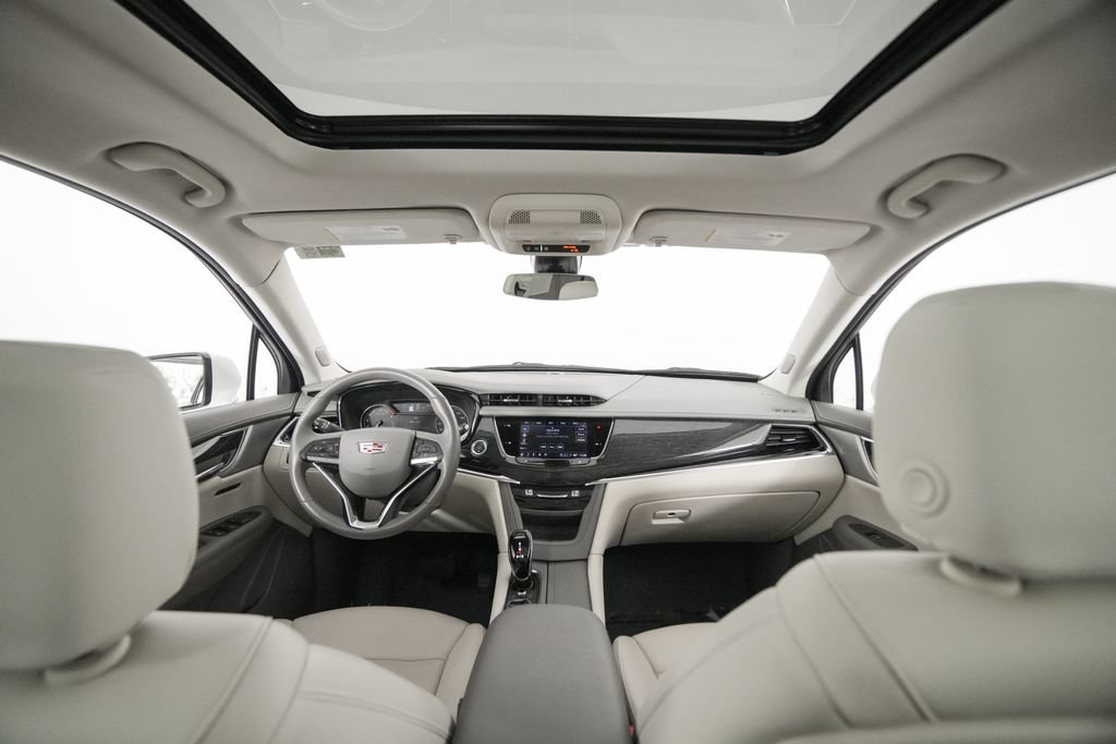Used 2023 Cadillac XT6 Premium Luxury FWD image 15