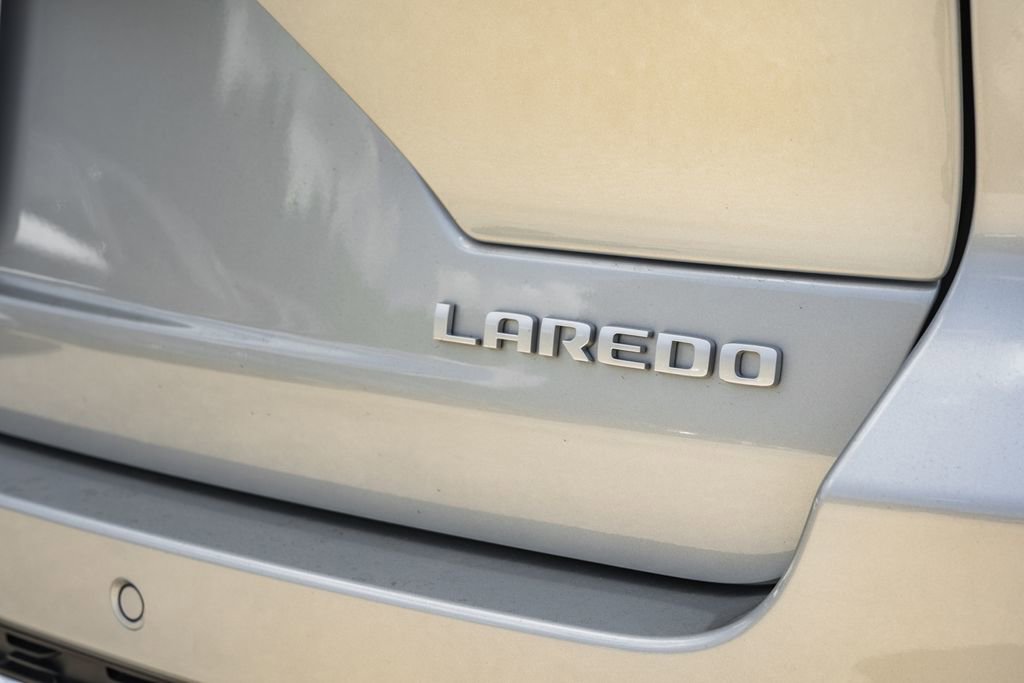 New 2025 Jeep Grand Cherokee Laredo X w/ Luxury Tech Group I image 7