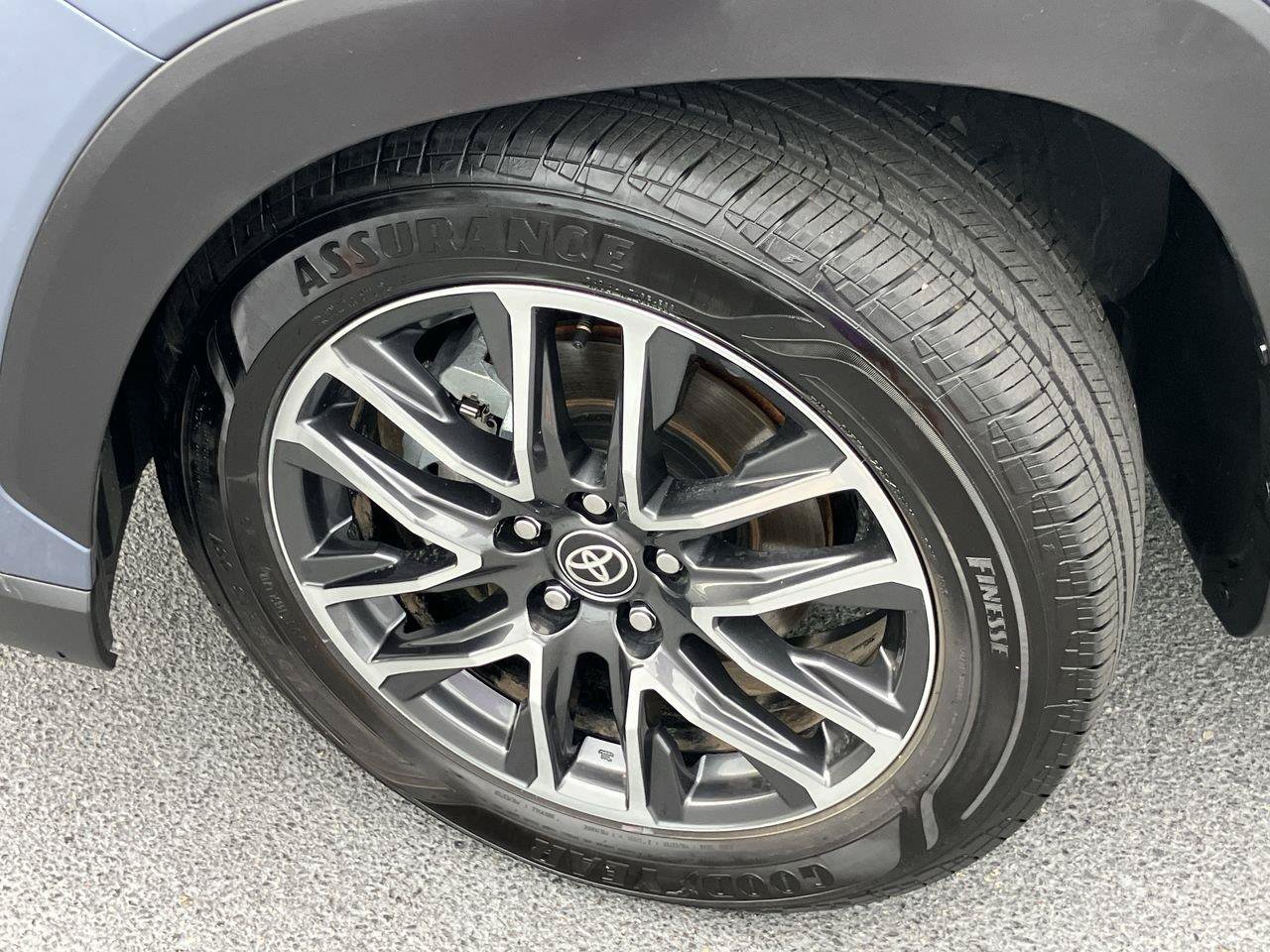 Certified 2026 Toyota Corolla Cross XLE FWD image 9