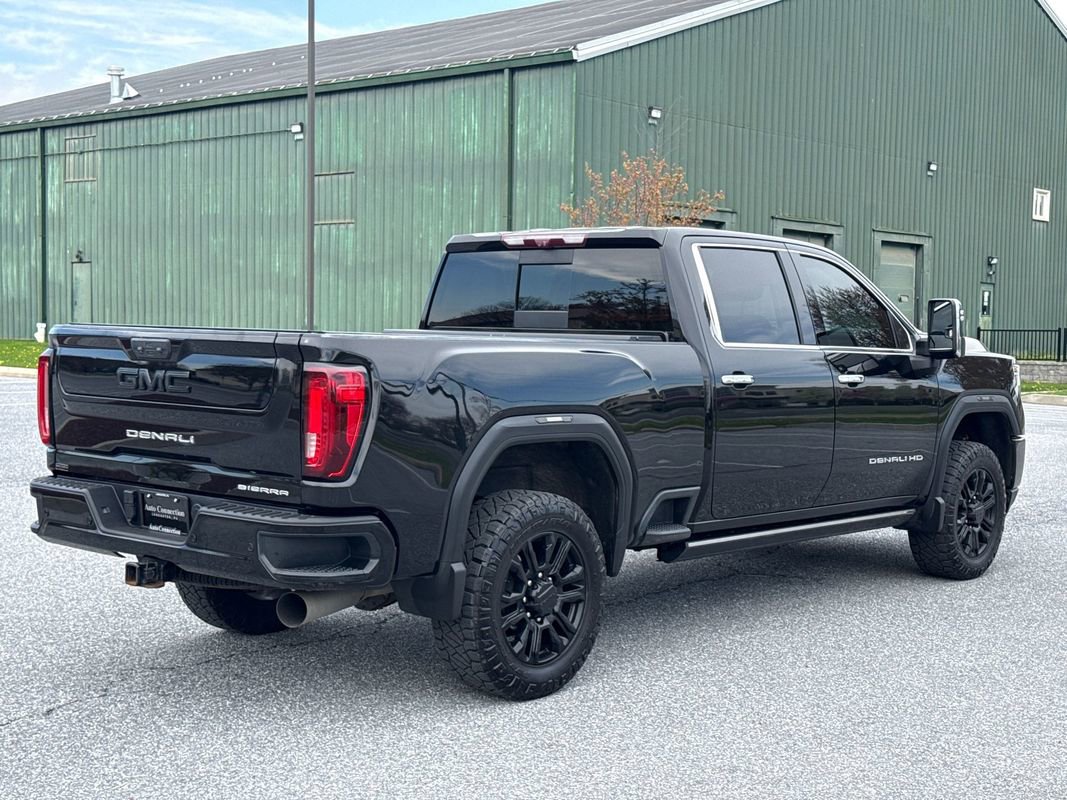 Used 2021 GMC Sierra 2500 Denali w/ Denali Black Diamond Edition AWD/4WD image 7