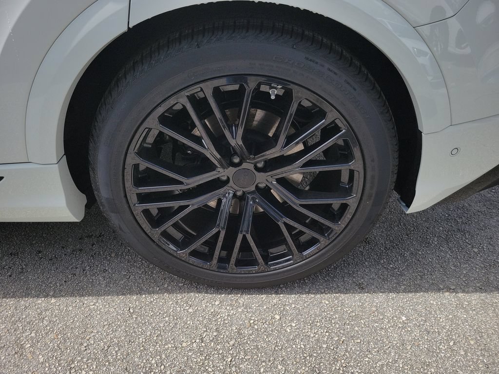 New 2026 Audi SQ8 Prestige AWD/4WD image 28