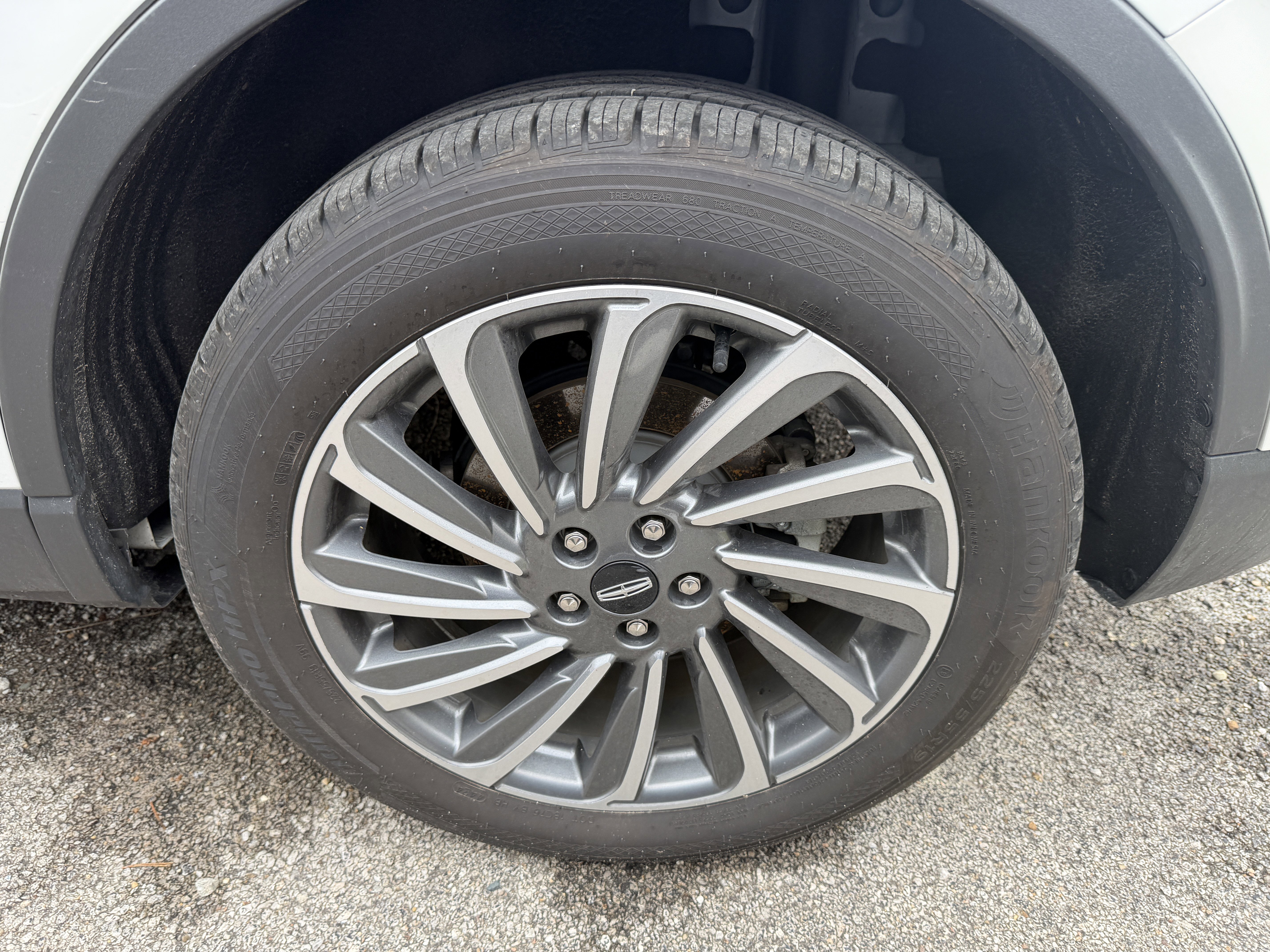 Used 2023 Lincoln Corsair Reserve image 12