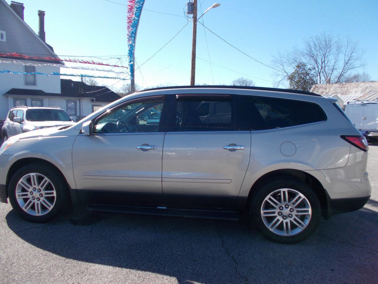 Used 2015 Chevrolet Traverse LT w/ Style and Technology Package image 19