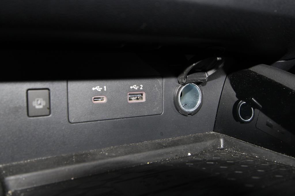 Used 2023 Nissan Altima 2.5 SR w/ SR Premium Package image 17