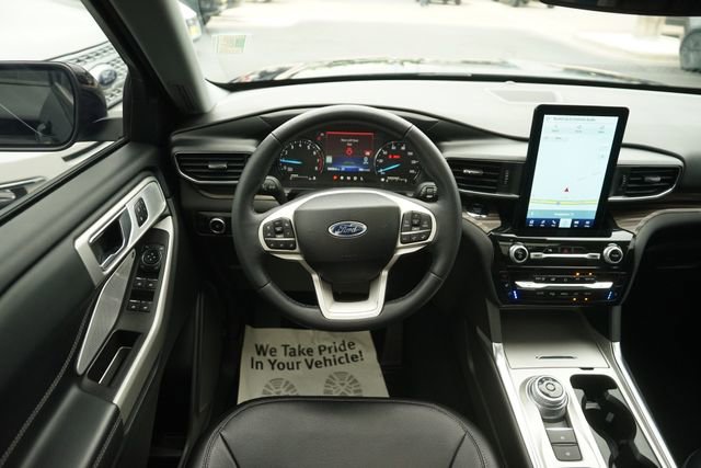 Certified 2023 Ford Explorer Limited w/ Limited Technology Package RWD image 24