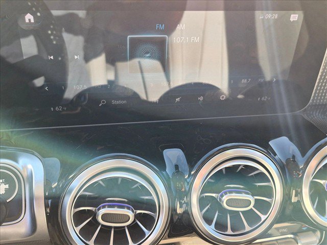 Used 2021 Mercedes-Benz GLB 250 image 15