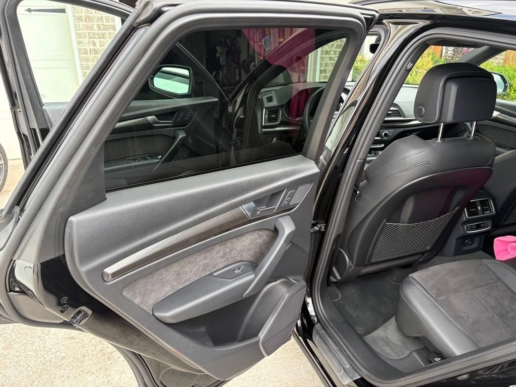 Used 2018 Audi SQ5 Premium Plus w/ Navigation Package AWD/4WD image 17