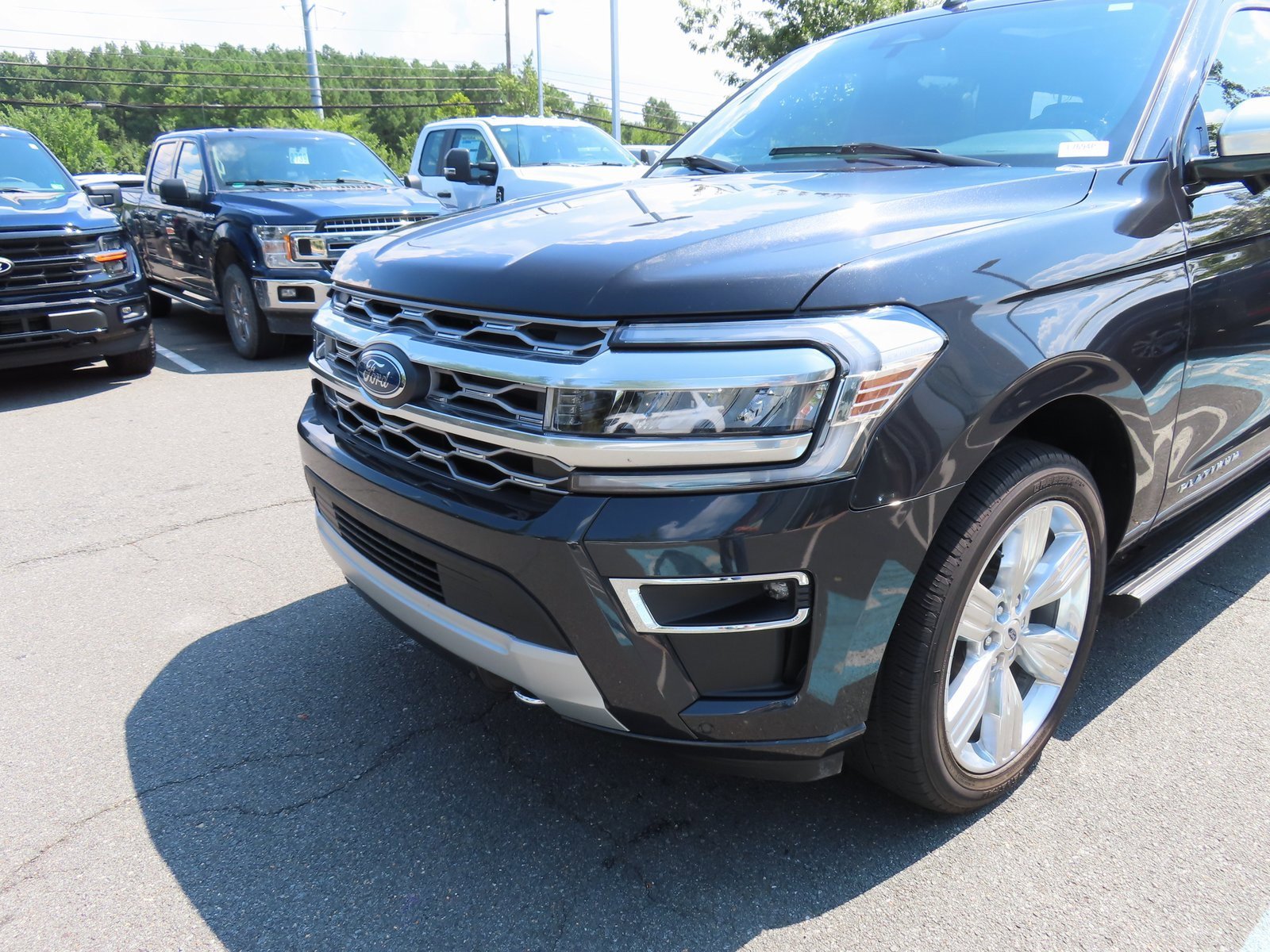Used 2023 Ford Expedition Platinum image 8