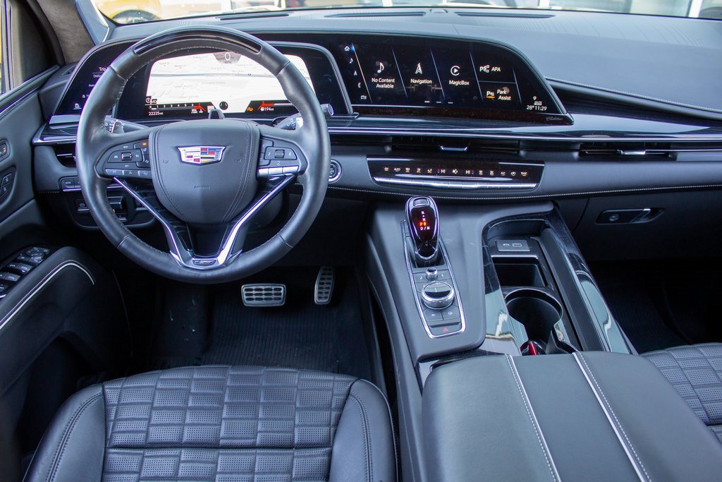 Used 2023 Cadillac Escalade V w/ LPO, ONYX Package image 13