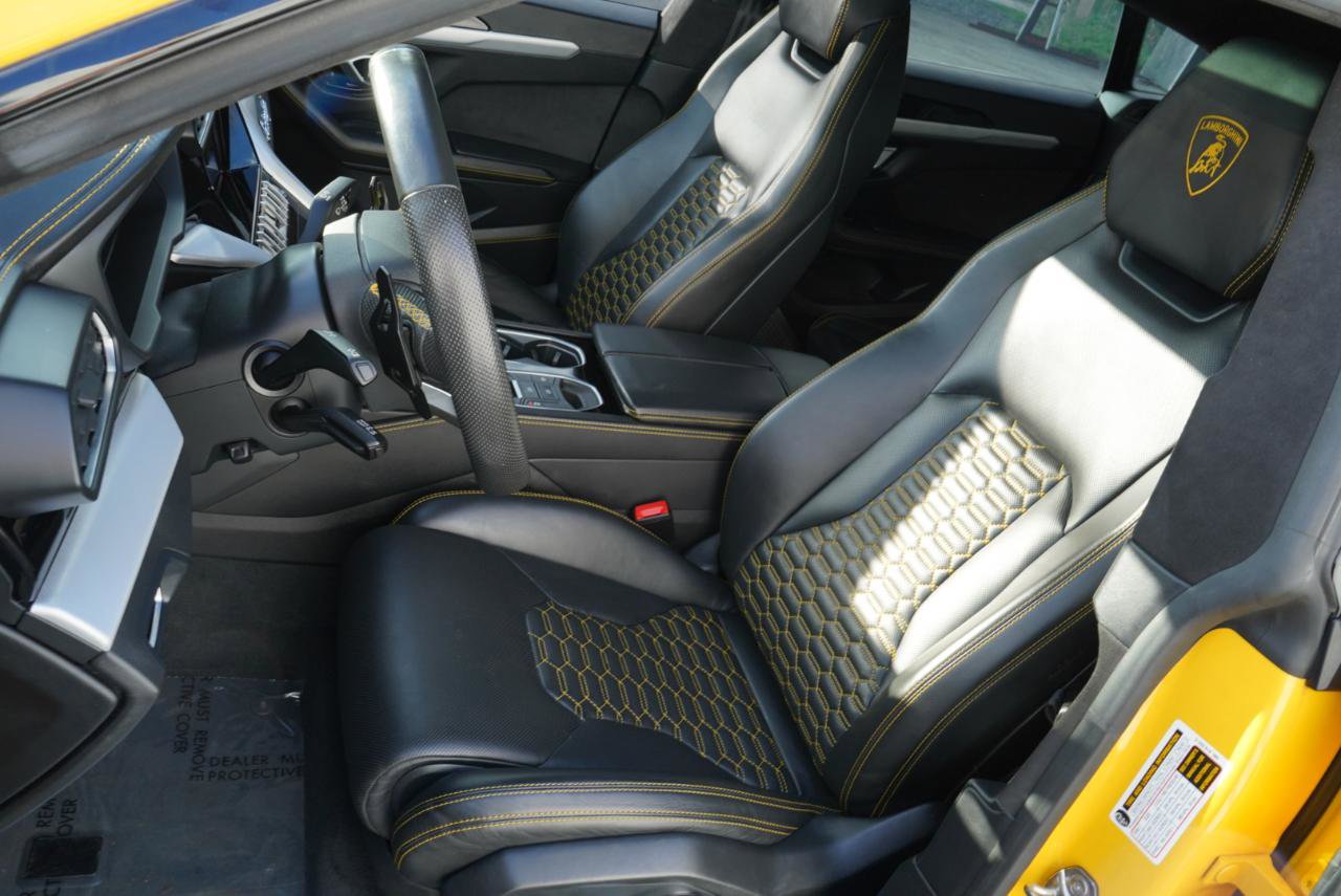 Used 2020 Lamborghini Urus AWD/4WD image 20
