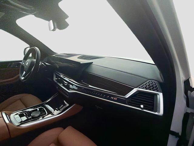 Used 2025 BMW X5 xDrive40i image 14