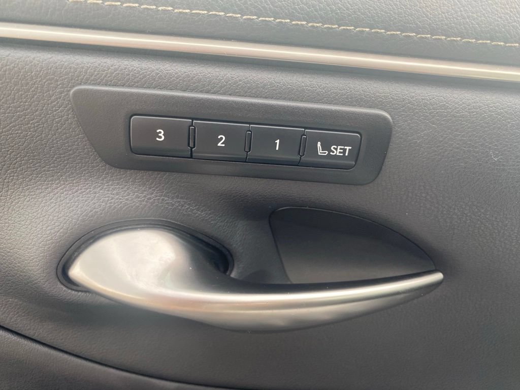 Used 2021 Lexus ES 300h w/ Premium Package FWD image 12