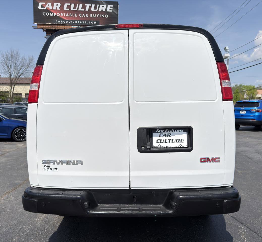 Used 2018 GMC Savana 2500 Extended RWD image 49