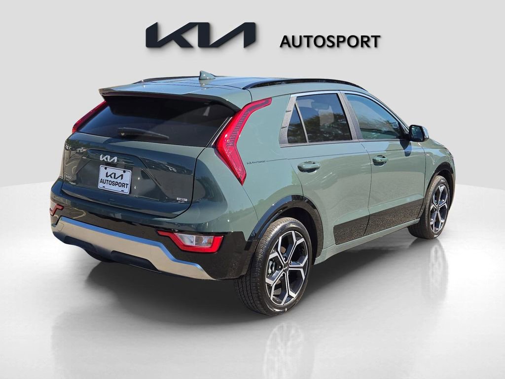 New 2025 Kia Niro EX Touring image 8